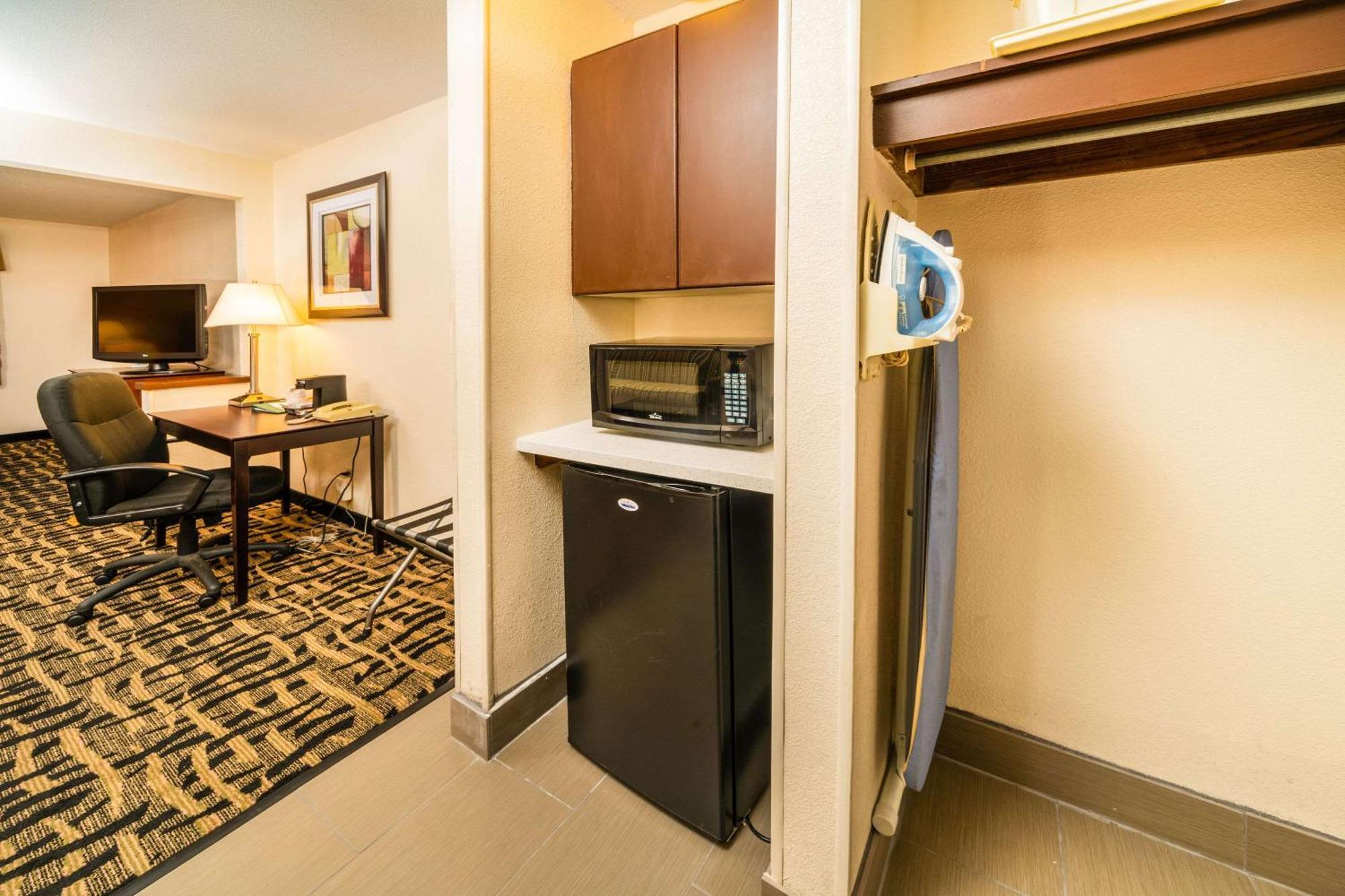 Quality Inn & Suites Danville Dış mekan fotoğraf